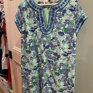 Gorgeous Vineyard Vines Dress size 2